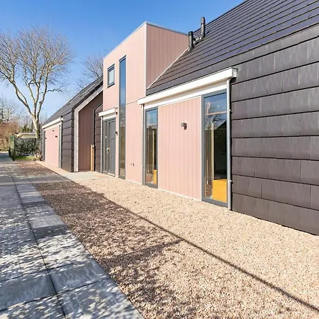 Villa Mastlo: Spacious 10-Person Garden Retreat Near Beach Ouddorp Exterior photo