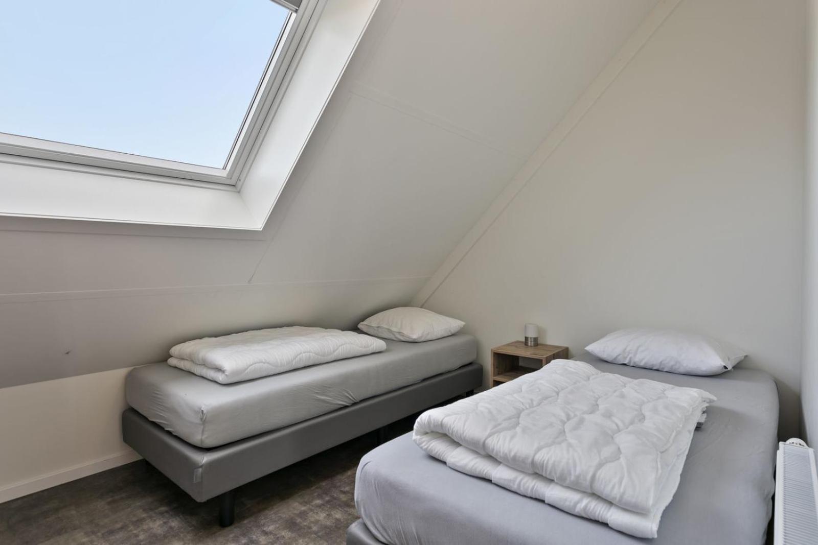 Mastlo: Spacious 10-person Garden Retreat Near *